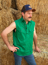 Load image into Gallery viewer, SLEEVELESS WORKSHIRT | FERN GREEN