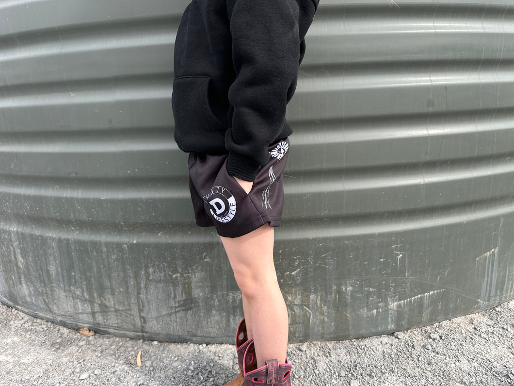 FOOTY SHORTS | KIDS | WINDMILL